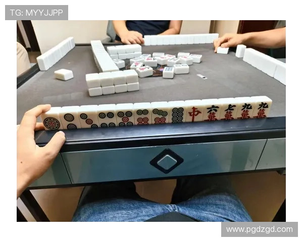PG麻将游戏免费版下载，零门槛快速上手享受真实麻将乐趣